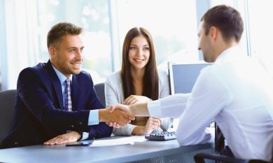 Banca Mediolanum: un Family Banker sempre vicino al cliente