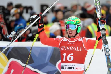 Sci, Dominik Paris trionfa nel SuperG a Kitzbuehel