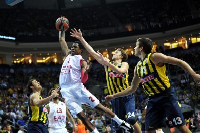 Eurolega: con il Fenerbahce terzo ko per Milano