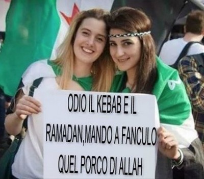 Galleria foto 'Lo stupidario online contro Greta e Vanessa' - foto 1