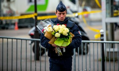 Francia sotto choc ma pronta a reagire