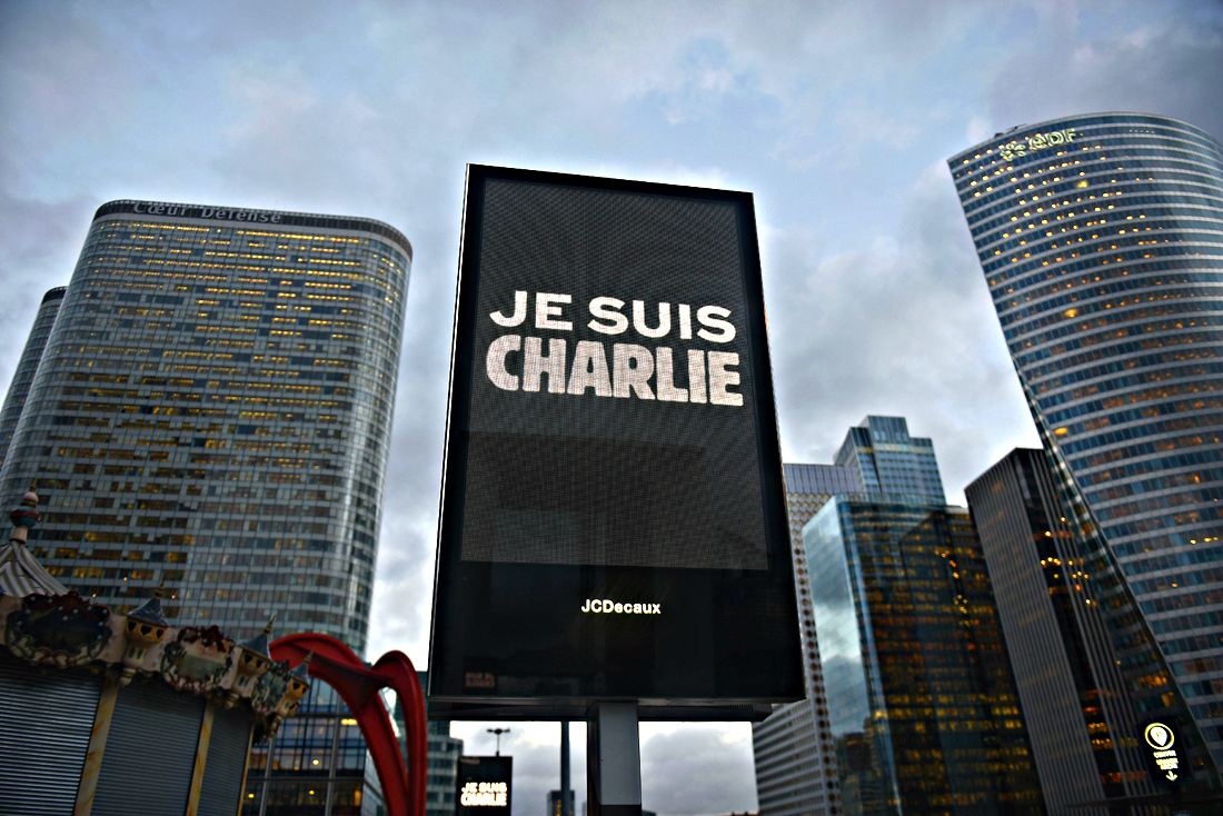 Charlie Hebdo, chi sono e dove si trovano i cani sciolti italiani Charlie Hebdo, chi sono e dove si trovano i cani sciolti italiani