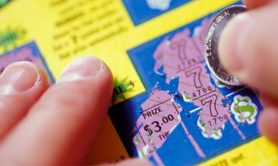 Vince 500mila dollari alla lotteria, ma non incassa nemmeno un soldo