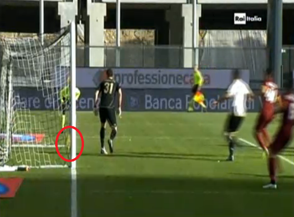 Udinese-Roma, gol fantasma di Astori (e fine dei giudici di porta)