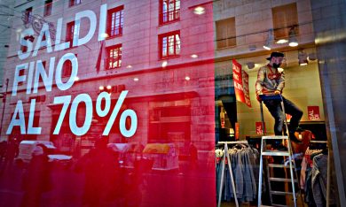 Saldi, 10 consigli per evitare fregature