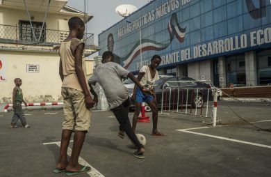 Giovanili: quella tratta di giovani di colore dall’Africa all’Italia