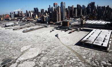 New York, il fiume Hudson congelato