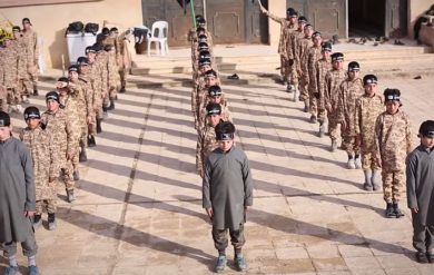 Così l’Isis trasforma i bambini in martiri della jihad