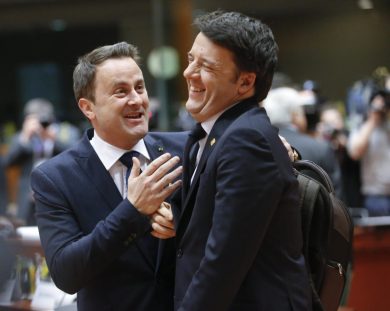 Le facce più buffe di Matteo Renzi – LE FOTO