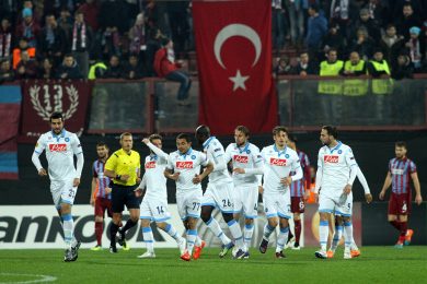 Europa League: vince solo il Napoli, i video con i goal delle italiane