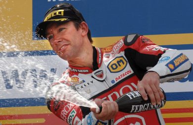 Superbike: Bayliss torna a 46 anni. Batterà Biaggi?
