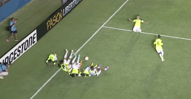 Arles Flores: gol e strike