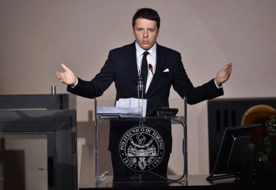 Renzi a Torino: sì al merito, no all’industria della lagna