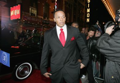 Dr.Dre compie 50 anni: le immagini cult della sua carriera