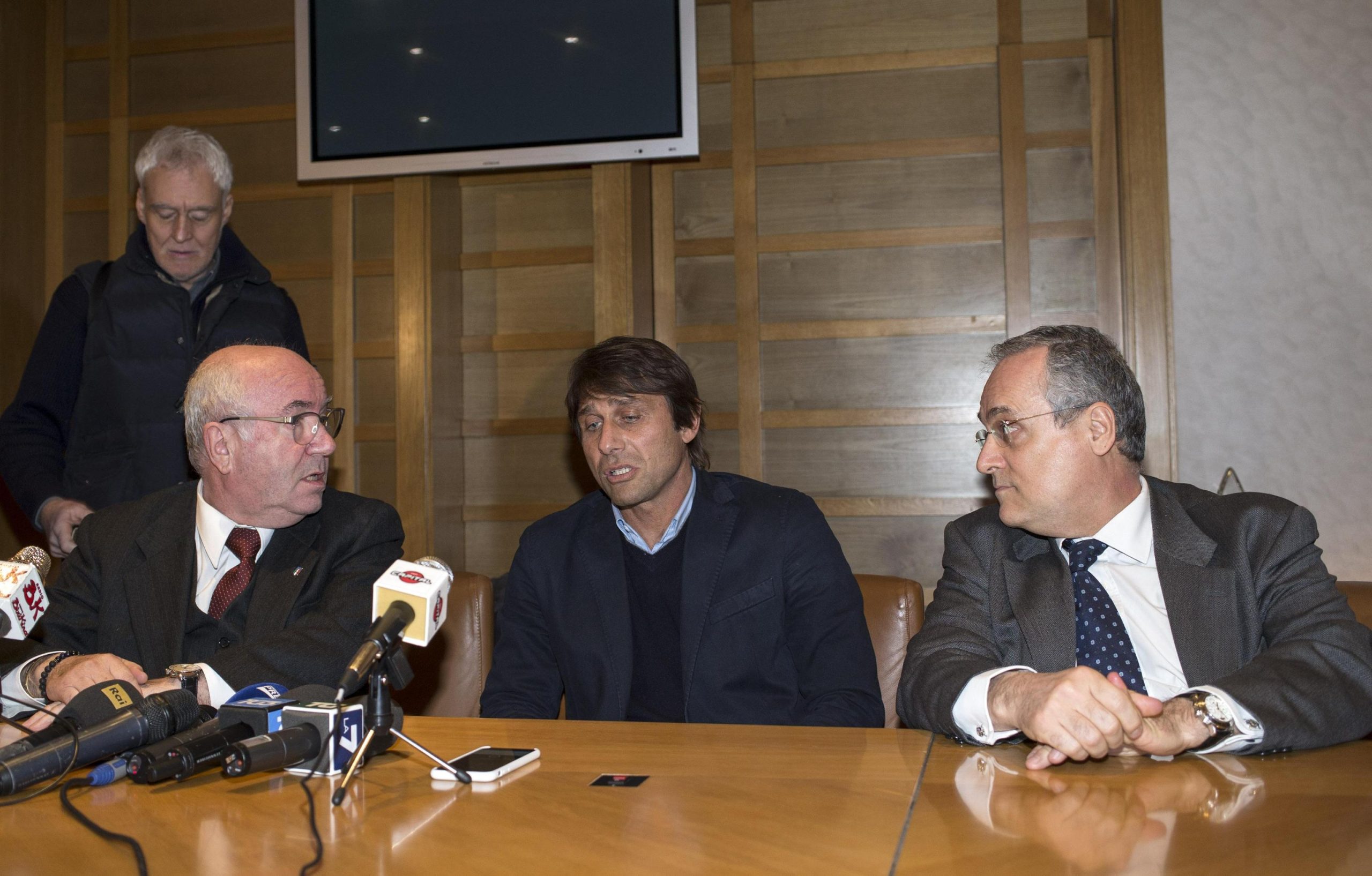 Conte e Tavecchio, ecco perché la pace era obbligatoria