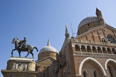 Il carabiniere che violentava le turiste straniere