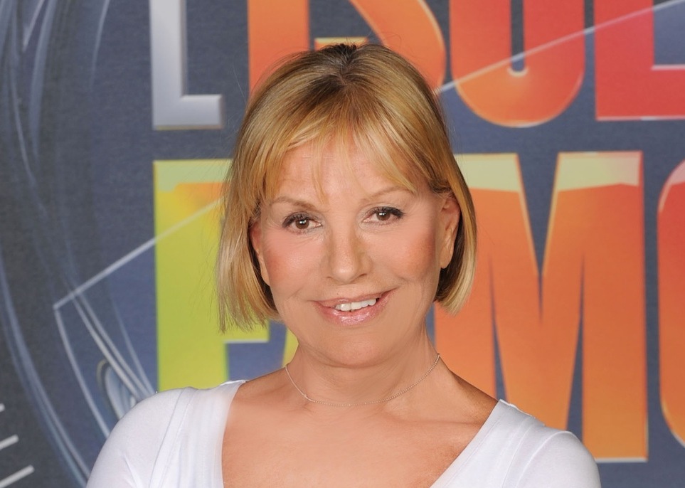 Isola dei Famosi 10: Catherine Spaak lascia, Scanu in nomination