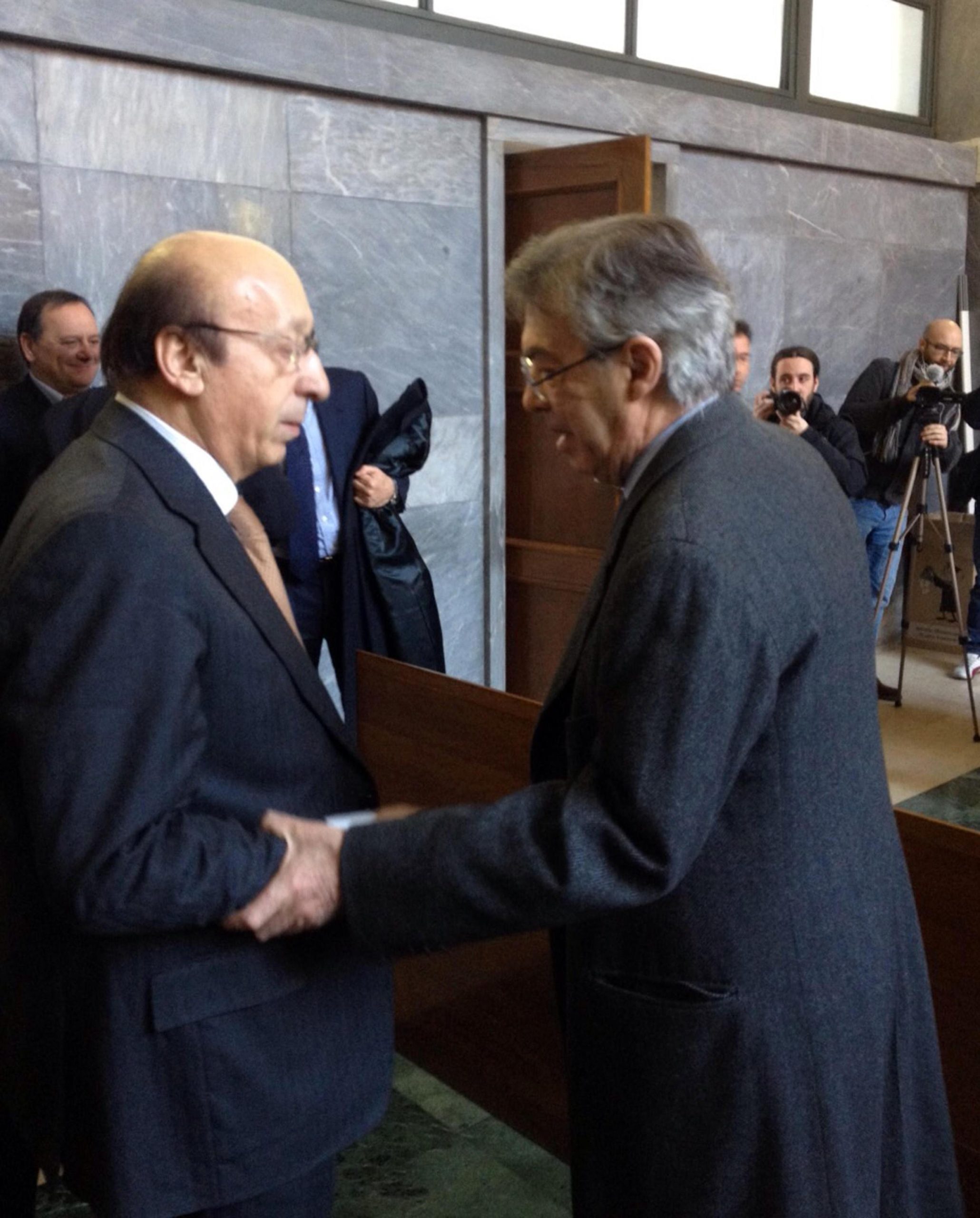 “la Pallonata” – Moggi e Moratti, la stretta di mano di due nemici