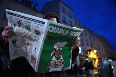Charlie Hebdo sospende le pubblicazioni