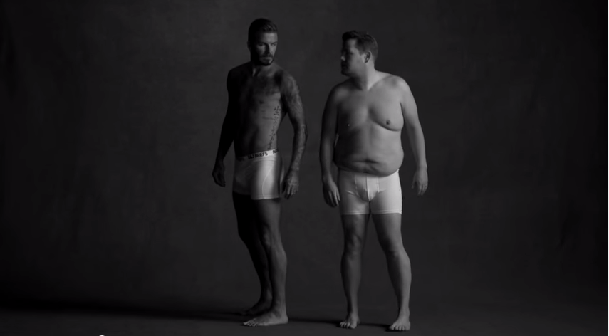 David Beckham e James Corden, strana coppia di sex symbol in boxer David Beckham e James Corden, strana coppia di sex symbol in boxer