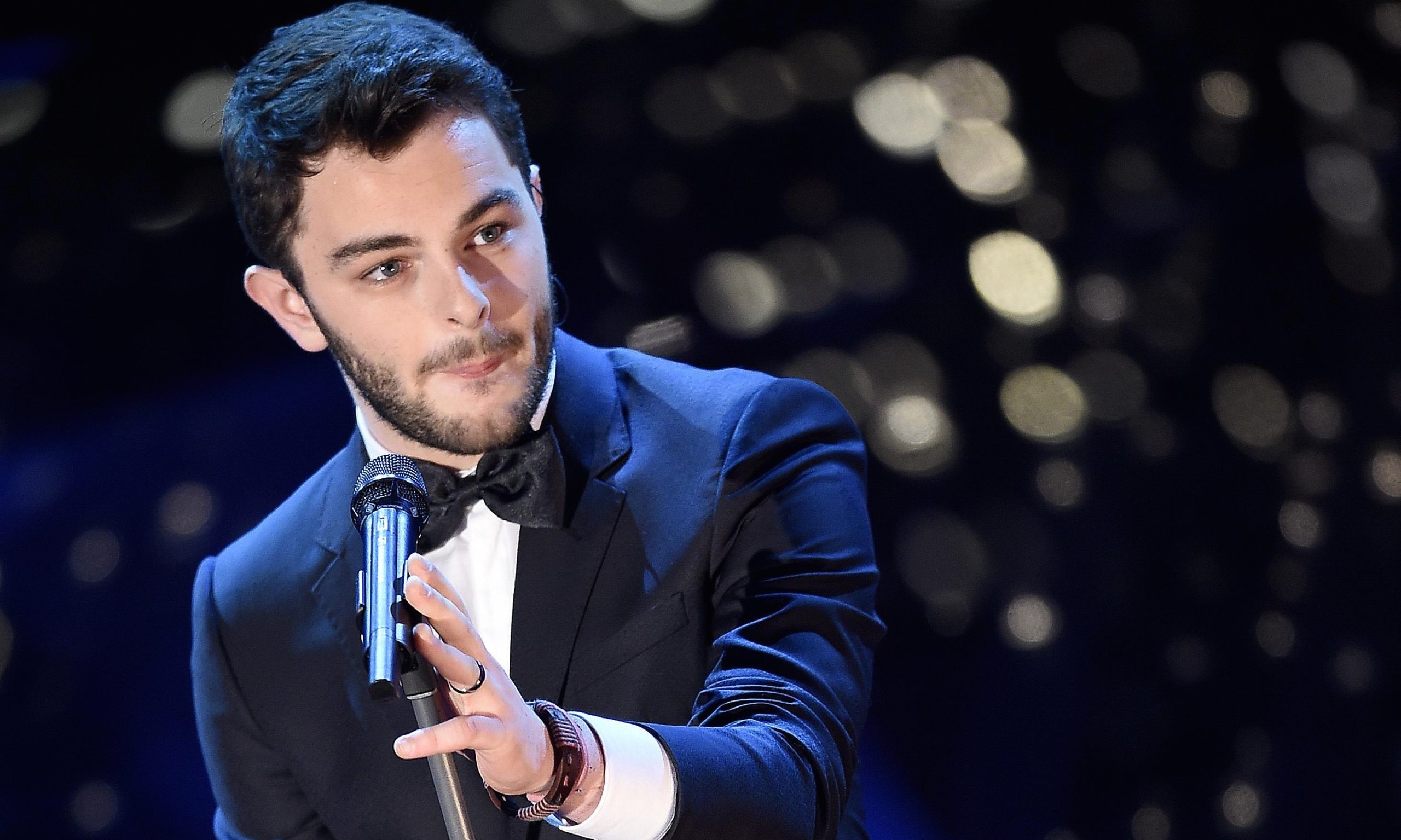 Lorenzo Fragola: il primo ascolto di 1995 Lorenzo Fragola: il primo ascolto di 1995