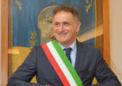 Ischia, spunta il nome di D’Alema nell’inchiesta sul sindaco