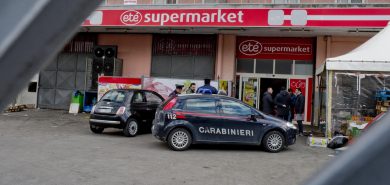 Due carabinieri in congedo fermati per la rapina a Ottaviano: un morto e 9 feriti