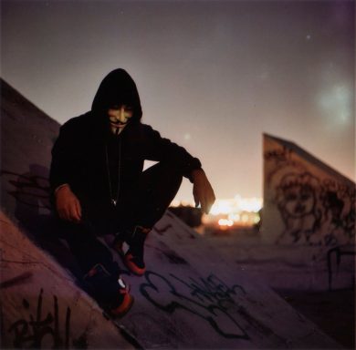 Anonymous: la guerra all’Isis si fa con il crowdfunding