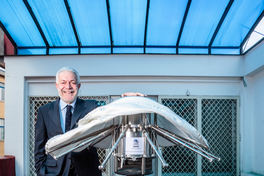 C’è una postina spaziale per voi C’è una postina spaziale per voi