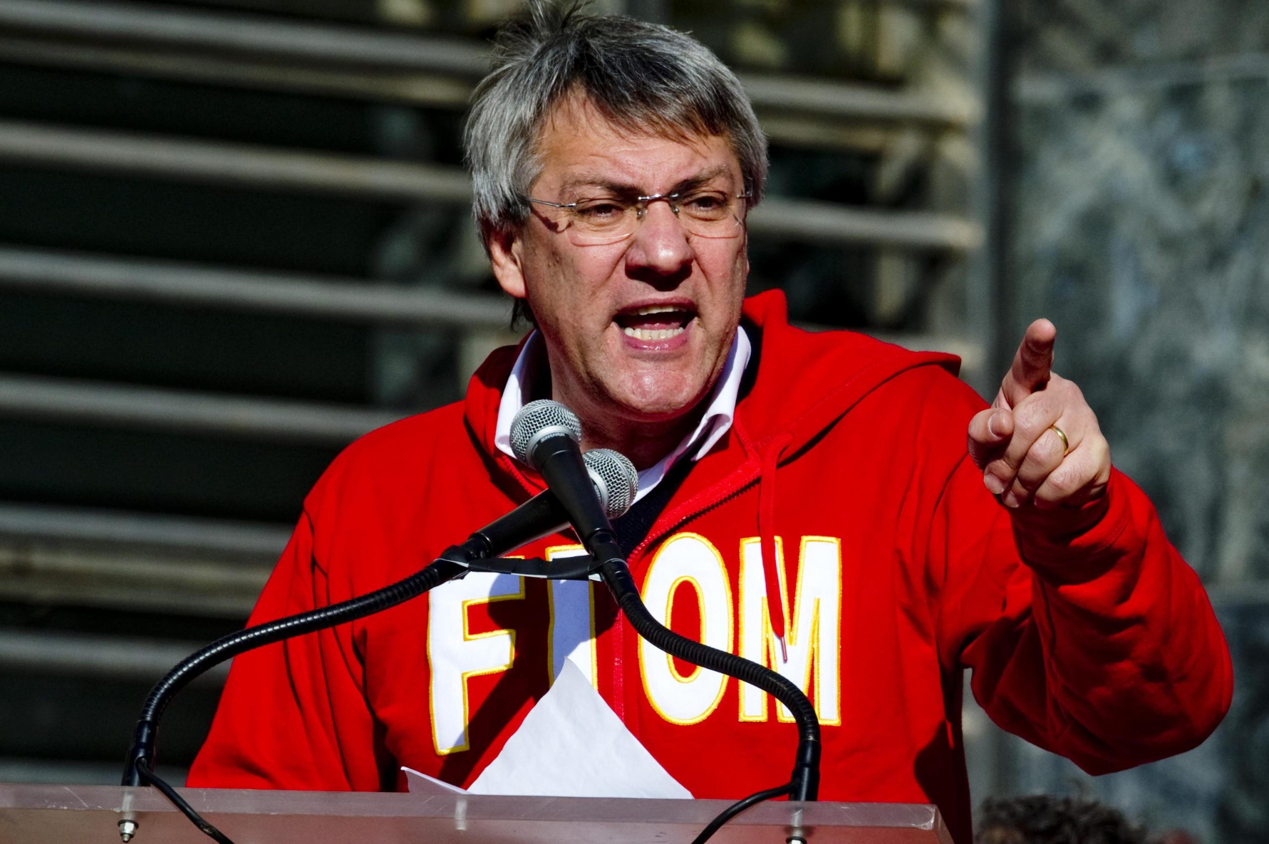 La strategia di Landini contro Renzi e Camusso