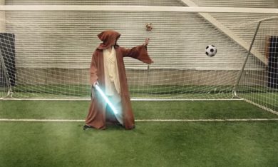 Giocare a calcetto con magia e superpoteri