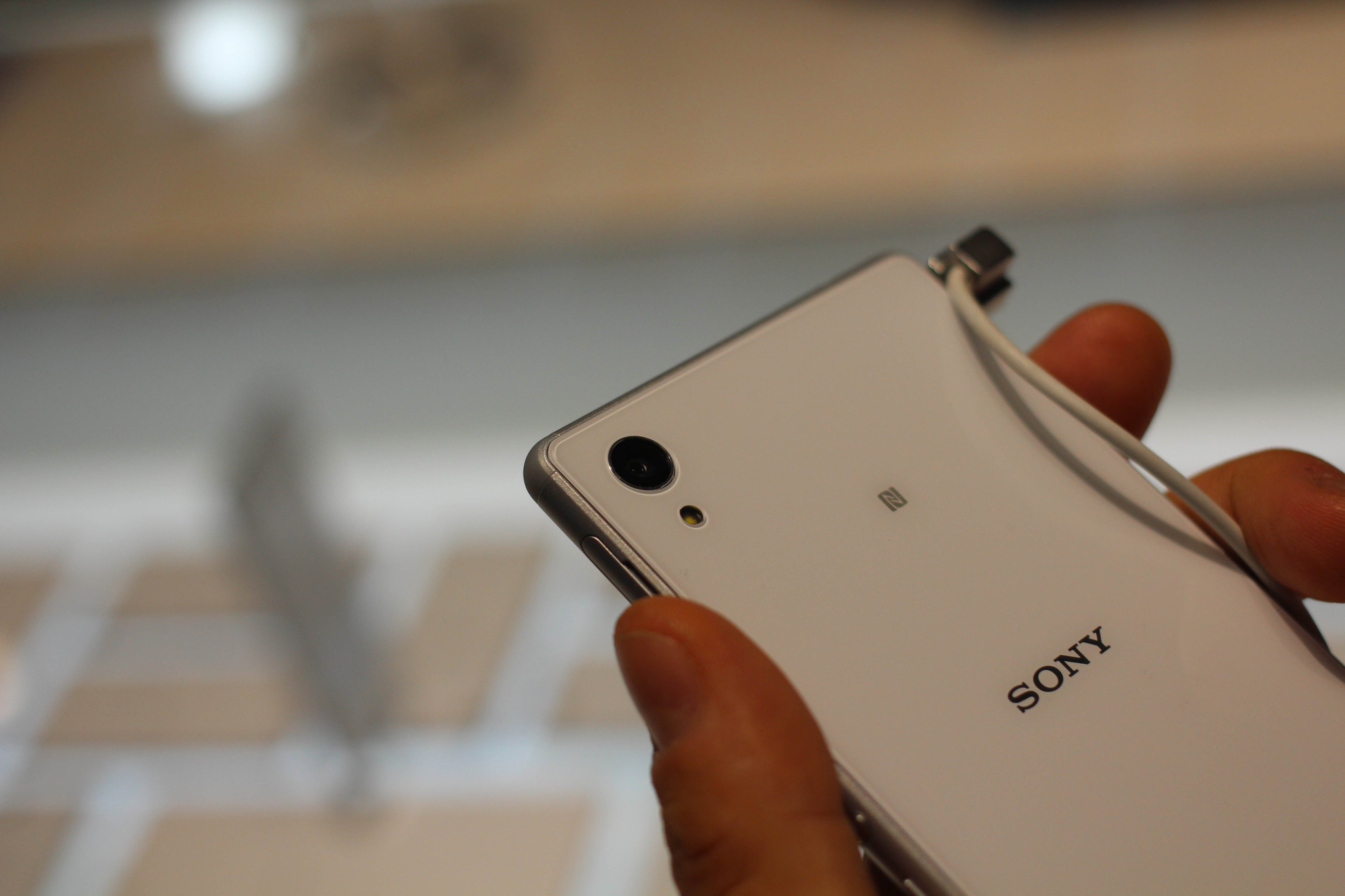 Sony Xperia M4 Aqua: la classe media va in paradiso