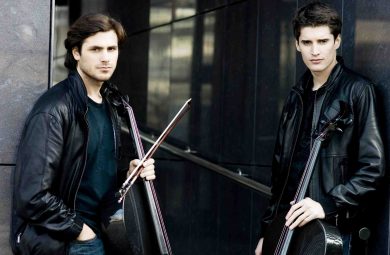 2Cellos: tributo a Michael Jackson in “They don’t care about us”