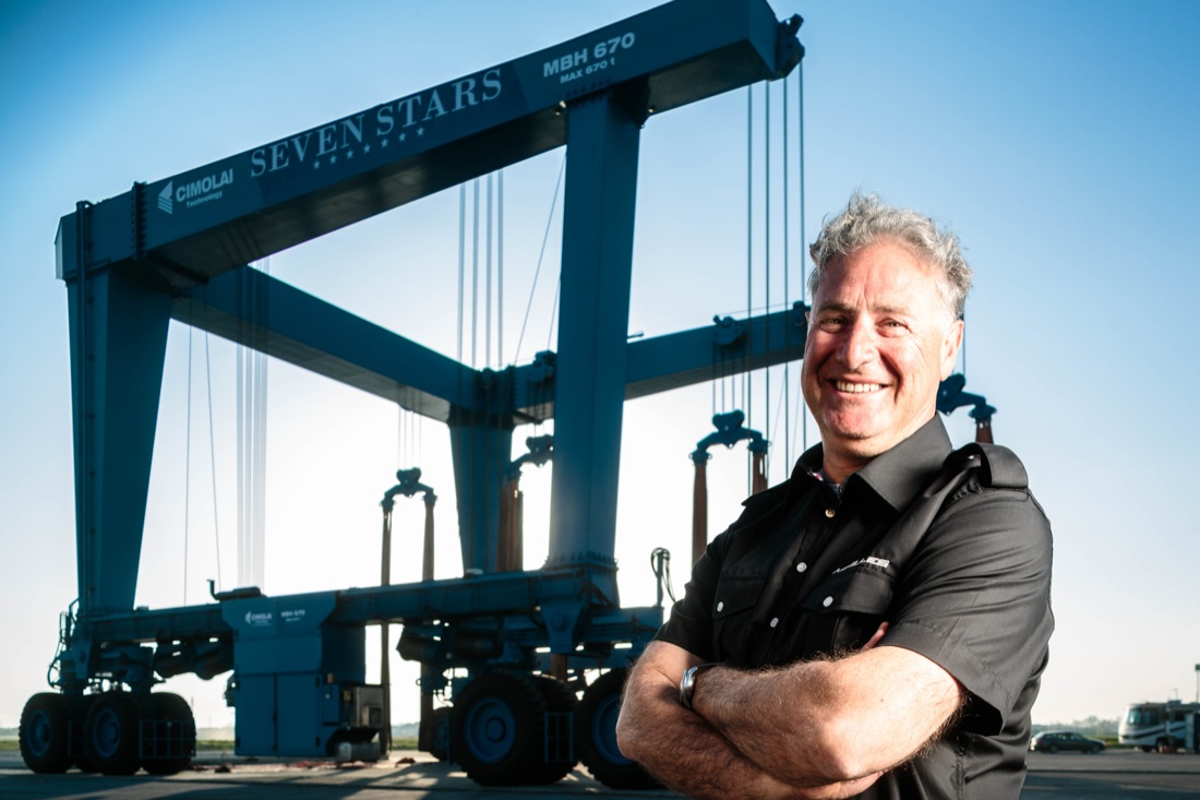 Restauriamo grandi barche da sogno Restauriamo grandi barche da sogno