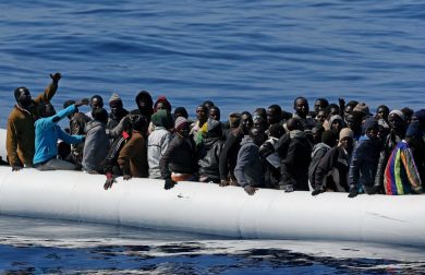 Immigrazione, il 60,3% degli italiani ha paura degli sbarchi