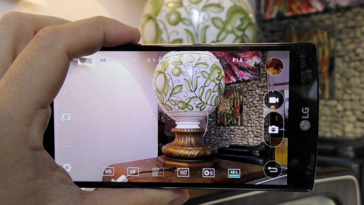 Galleria foto 'Lg G4: lo smartphone cambia pelle' - foto 3