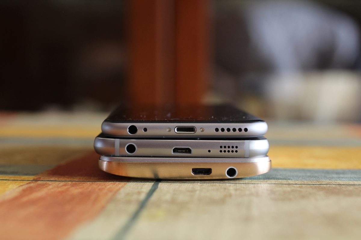 Galleria foto 'iPhone 6, Samsung Galaxy S6, HTC One M9: qual è il migliore?' - foto 8