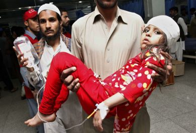 Tempesta in Pakistan: decine di morti