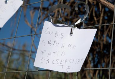 Omicidio Loris, la madre Veronica: “Sono certa di averlo portato a scuola”