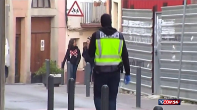 Barcellona: studente uccide prof. con una balestra