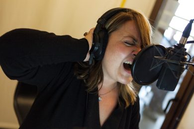 Valentina Gramazio, la copywriter che fa musica “per inciso”