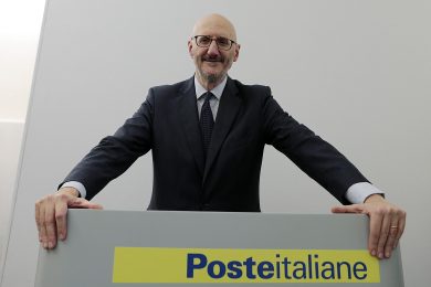 Poste Italiane, perché punta sul risparmio