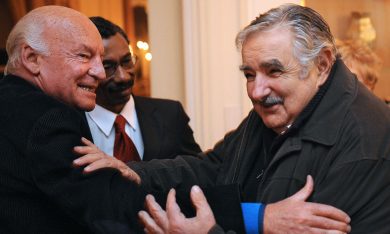 È morto Eduardo Galeano, lo scrittore delle “vene aperte dell’America”