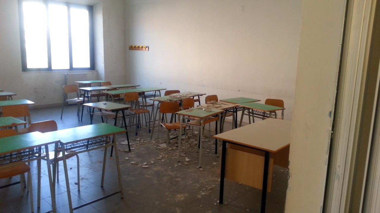 Scuole a pezzi: tutti i casi più recenti