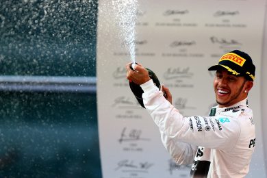 Gp Cina: dominio Hamilton. Rosberg è 2°, Vettel 3°, Raikkonen 4°