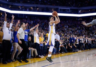 Nba: il nuovo record nelle triple di Stephen Curry