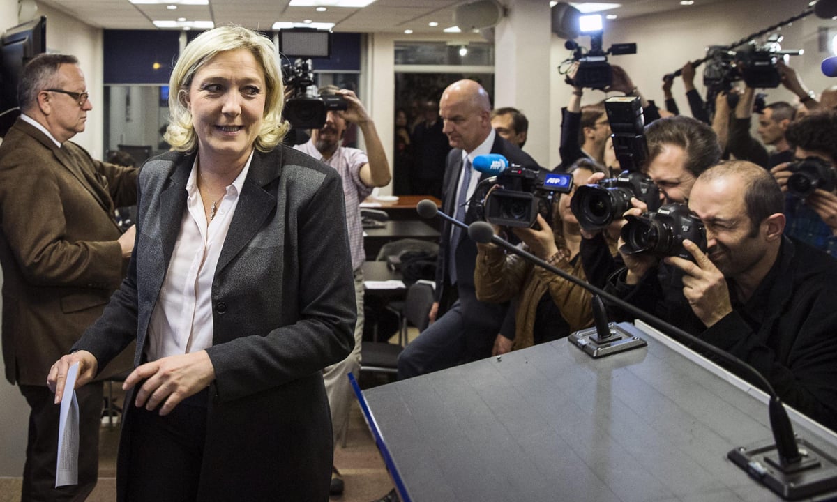 Finanziamenti illeciti al Fn: un’altra tegola per Marine Le Pen
