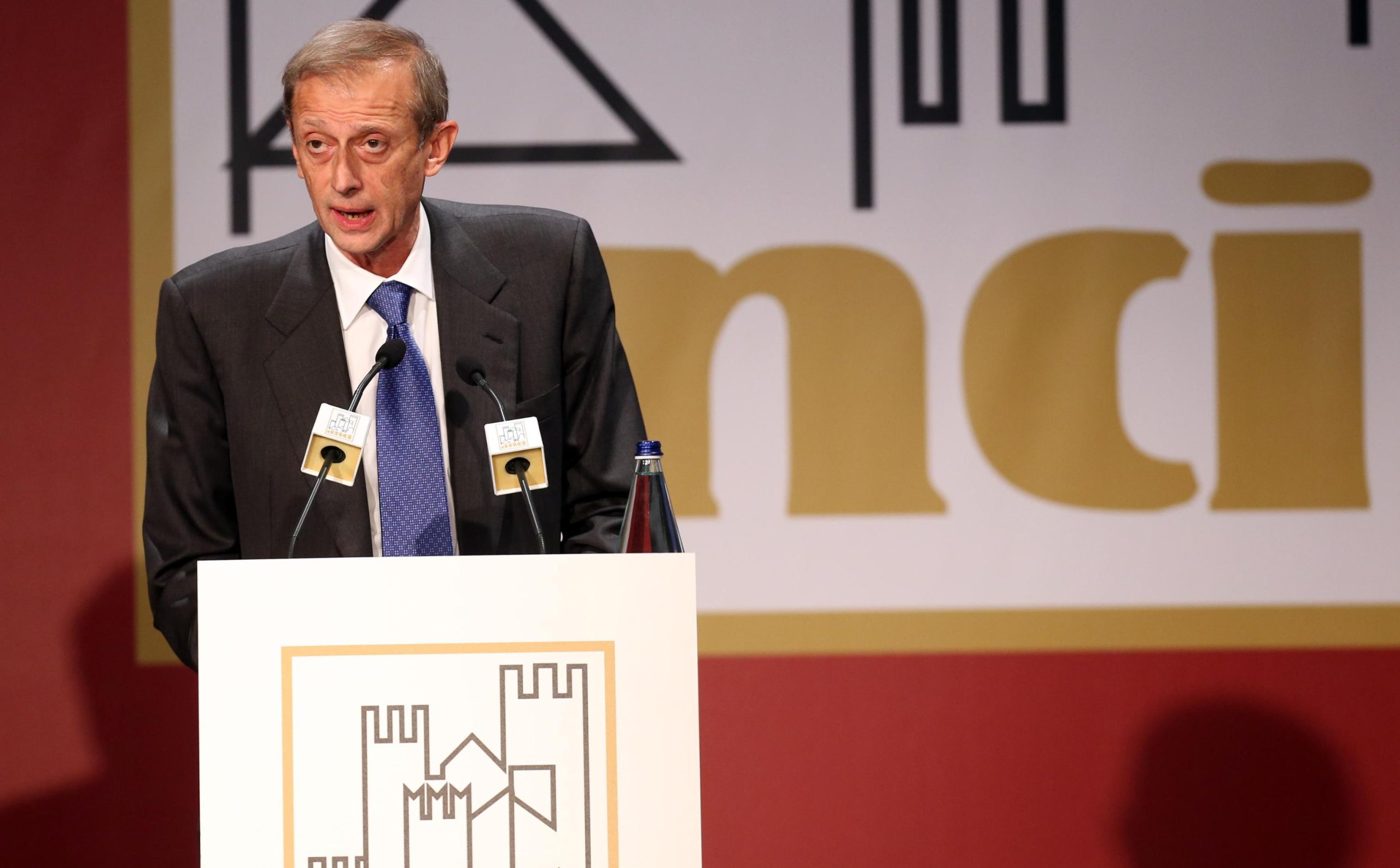 Regioni e Comuni, tutti i tagli (e le nuove tasse) dal 2010