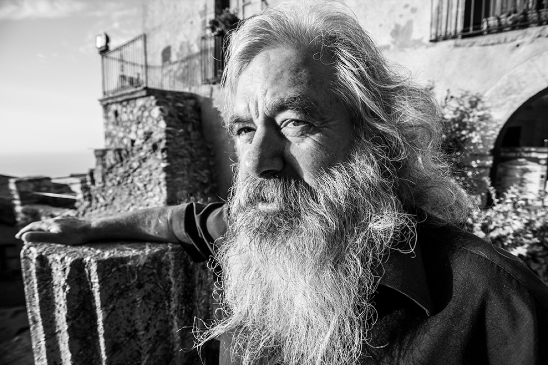 Qui il mondo si chiama Mediterraneo: un miracolo Qui il mondo si chiama Mediterraneo: un miracolo