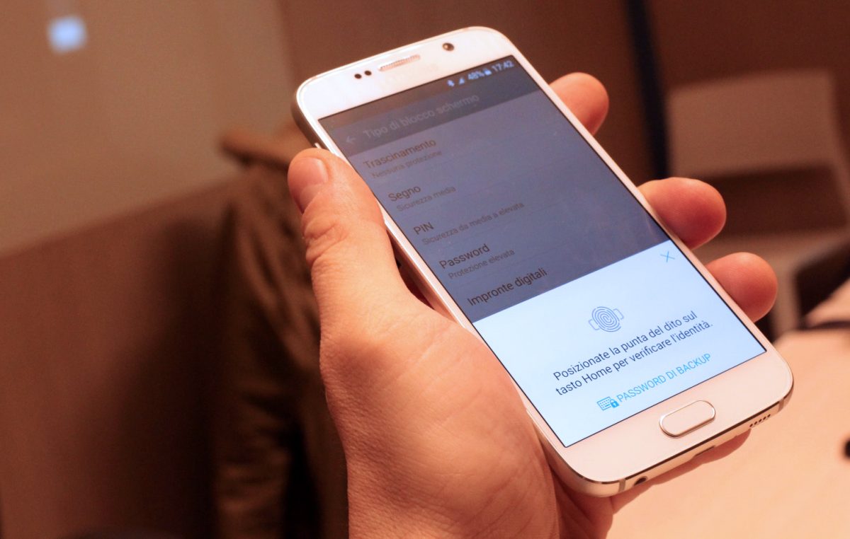 Galleria foto 'Nuovo Samsung Galaxy S6 e S6 Edge, le prime recensioni' - foto 4